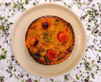Tarte aux aubergines, poivrons, courgettes et fromage de chèvre 500 Gr